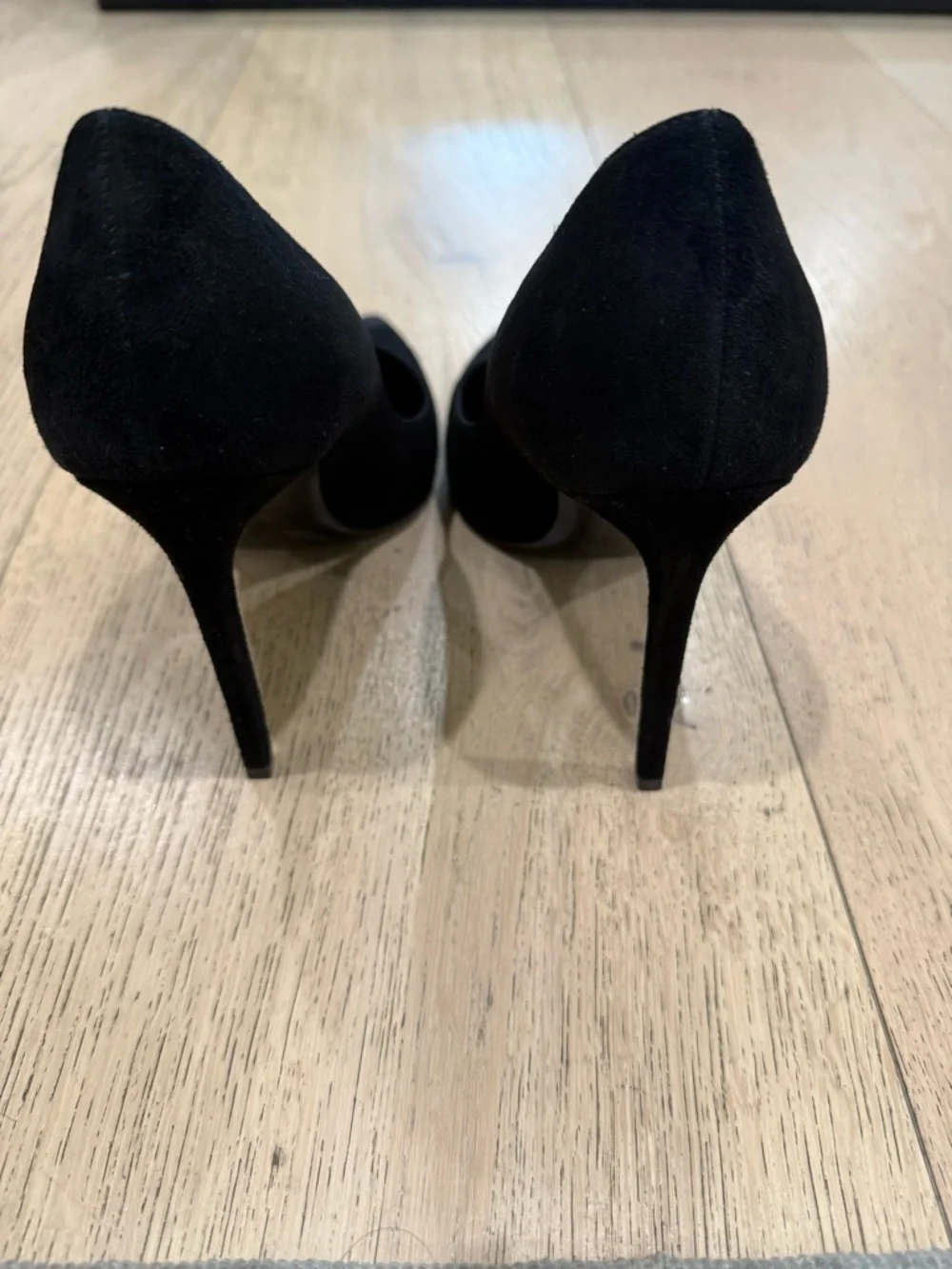Saint Laurent Black Suede Pointed Pumps - Classic Stiletto - Picture 2 of 6